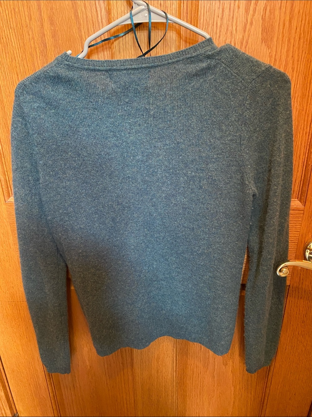 Tahari 100% Cashmere - Picture 3 of 3